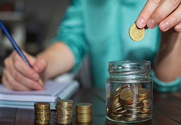 8 Simple Habits That Can Transform Your Financial Future